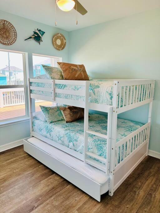 Holiday home Let's Get Beachy! *